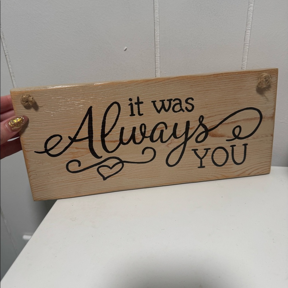 Decorative wooden sign
